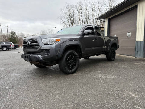 2017 Toyota Tacoma for sale at CHAMPION CAR CENTER in Canastota NY