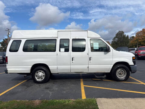 2013 Ford E-Series E-350 SD