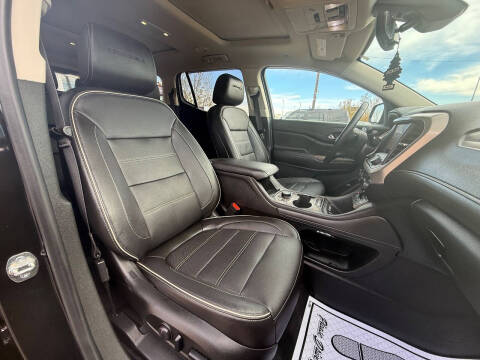 2020 GMC Acadia Denali