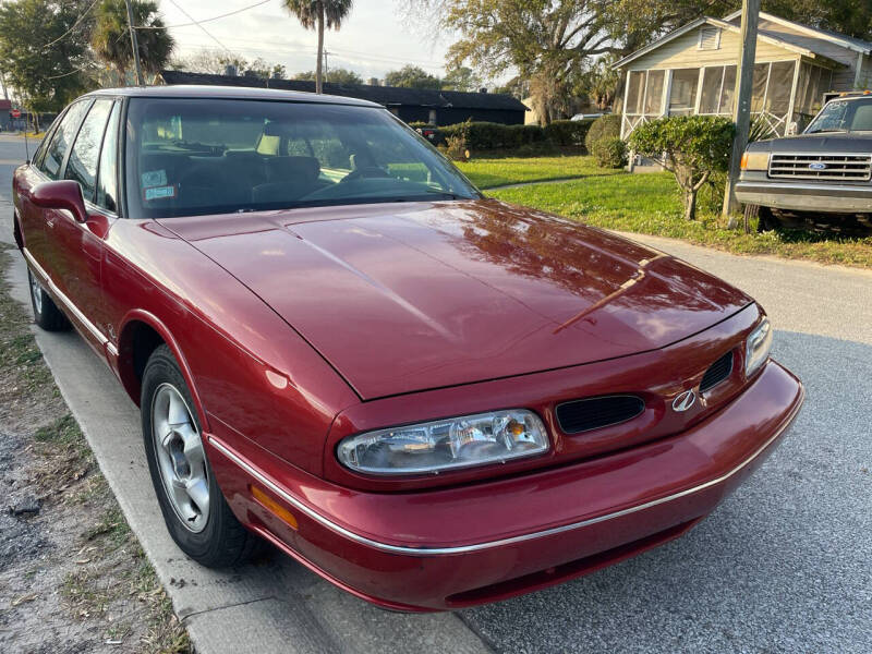 1999 Oldsmobile 88 LS's photo