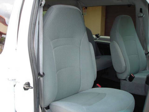 2008 Ford E-Series E-350 SD XLT