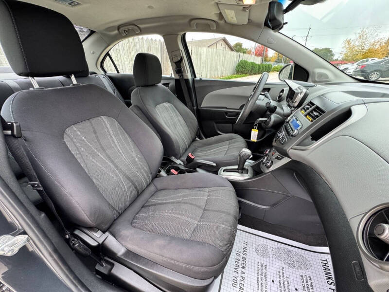 2013 Chevrolet Sonic LT Auto