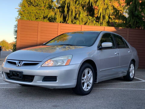 2007 Honda Accord for sale at KG MOTORS in West Newton MA