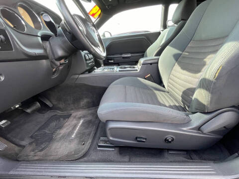 2014 Dodge Challenger SXT