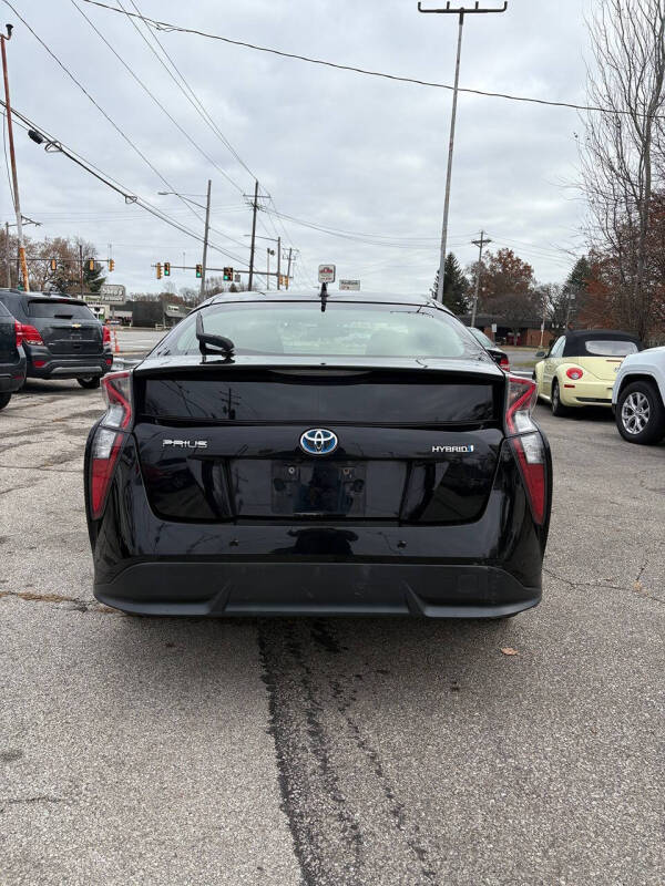 2017 Toyota Prius Three Touring