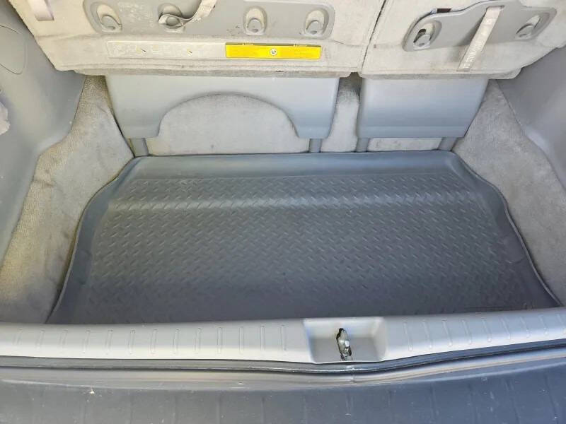 2010 Toyota Sienna LE 7-Passenger