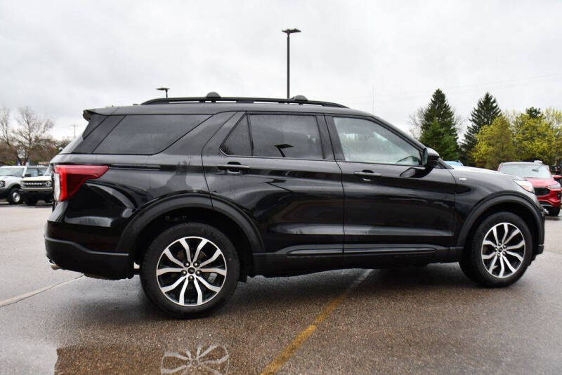 2023 Ford Explorer ST-Line