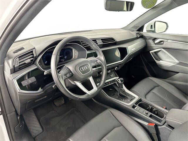 2024 Audi Q3 quattro S line Premium 45 TFSI