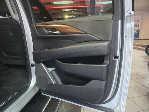 2017 Cadillac Escalade ESV Premium Luxury