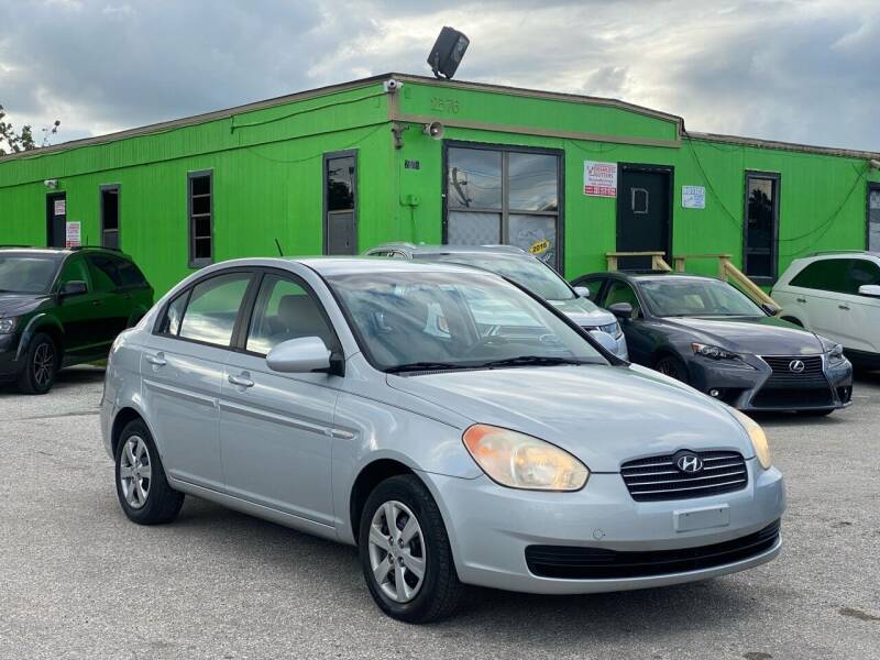2009 Hyundai Accent for sale at Marvin Motors in Kissimmee FL