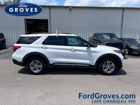 2022 Ford Explorer for sale at Ford Groves in Cape Girardeau MO