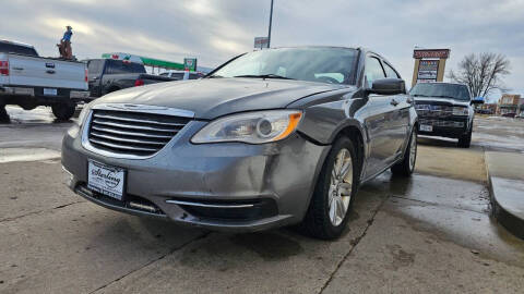 2013 Chrysler 200 LX