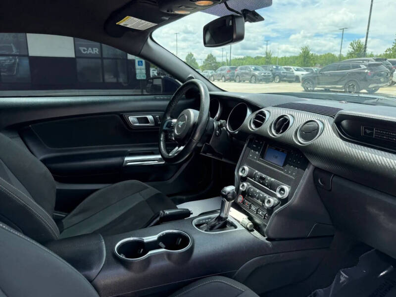 2020 Ford Mustang
