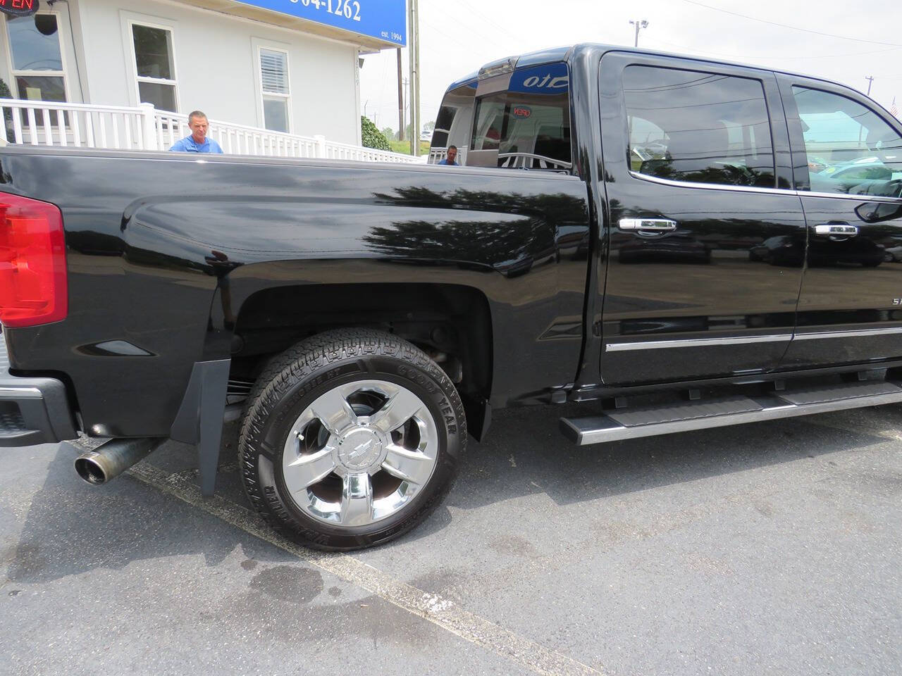 2016 Chevrolet Silverado 1500 for sale at Colbert's Auto Outlet in Hickory, NC