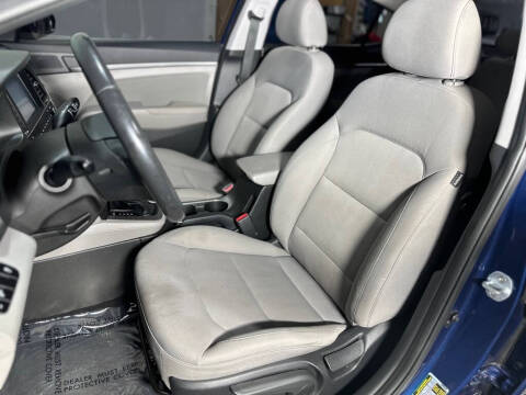 2018 Hyundai Elantra