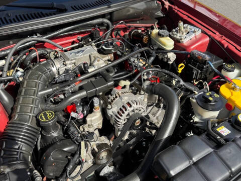 2004 Ford Mustang GT Deluxe