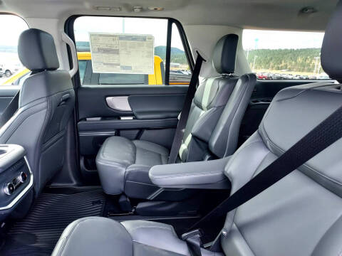2026 Ford Expedition MAX Active