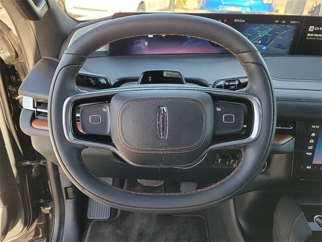 2025 Lincoln Navigator L Black Label