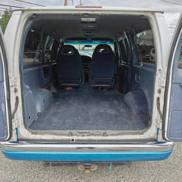1993 Ford E-150 XLT