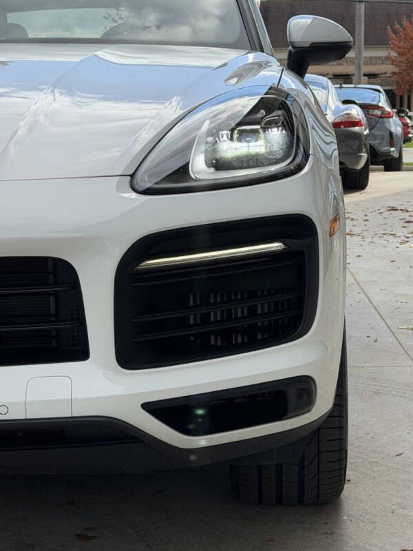 2022 Porsche Cayenne Coupe