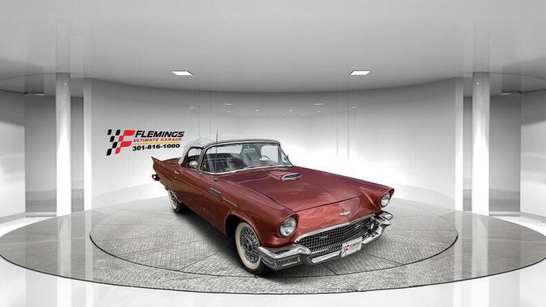1957 Ford Thunderbird