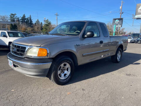 2004 Ford F-150 Heritage for sale at MERICARS AUTO NW in Milwaukie OR