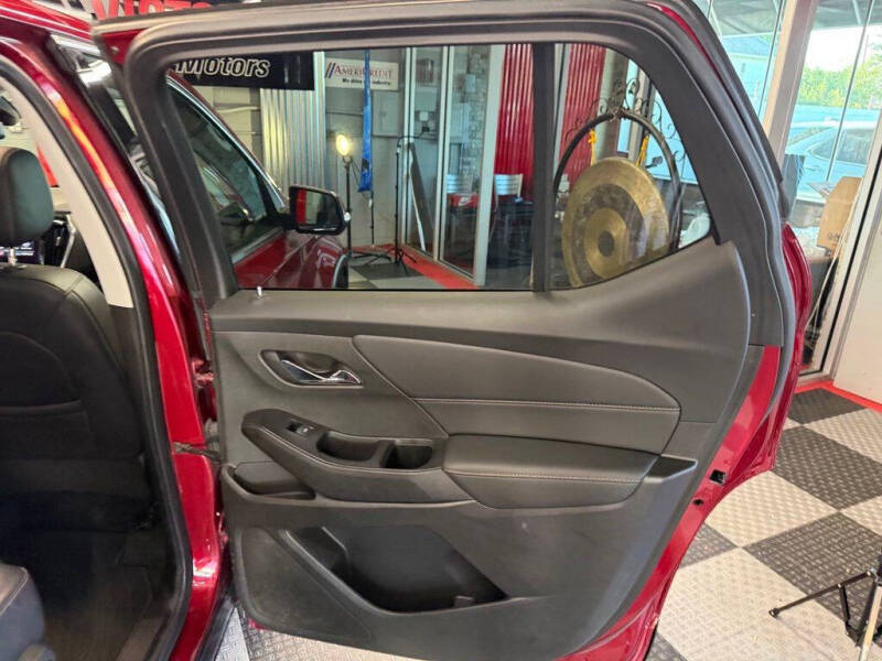 2021 Chevrolet Traverse LT Leather