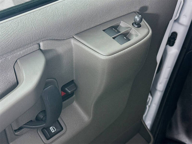 2024 Chevrolet Express 2500