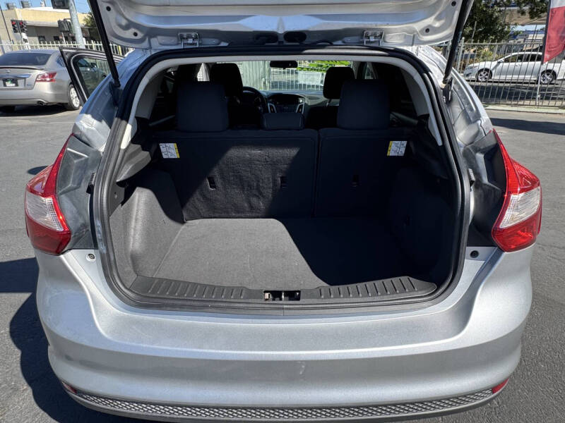 2012 Ford Focus SE