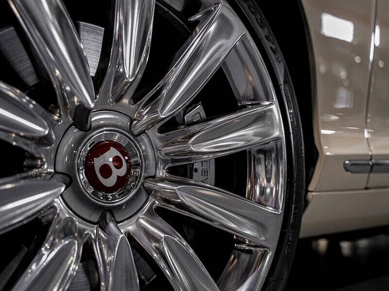 2016 Bentley Continental 16