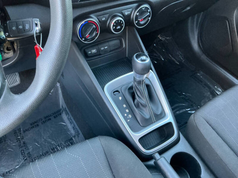 2022 Hyundai Venue SE