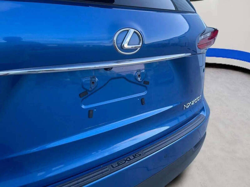 2017 Lexus NX 200t