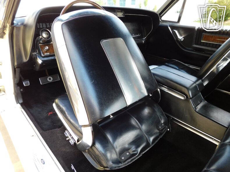 1966 Ford Thunderbird