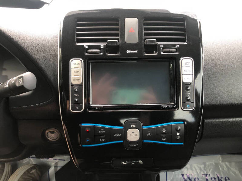 2016 Nissan LEAF SV