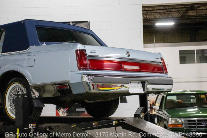 1986 Lincoln Town Car