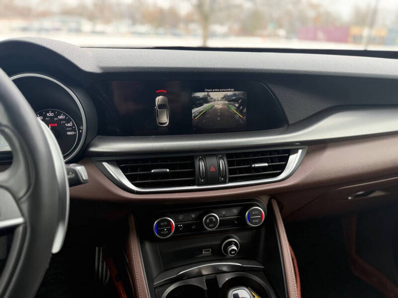 2018 Alfa Romeo Stelvio Ti Sport