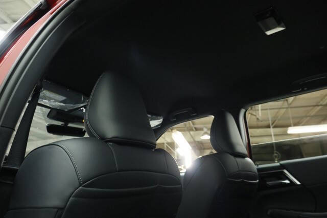 2026 Mitsubishi Outlander LE