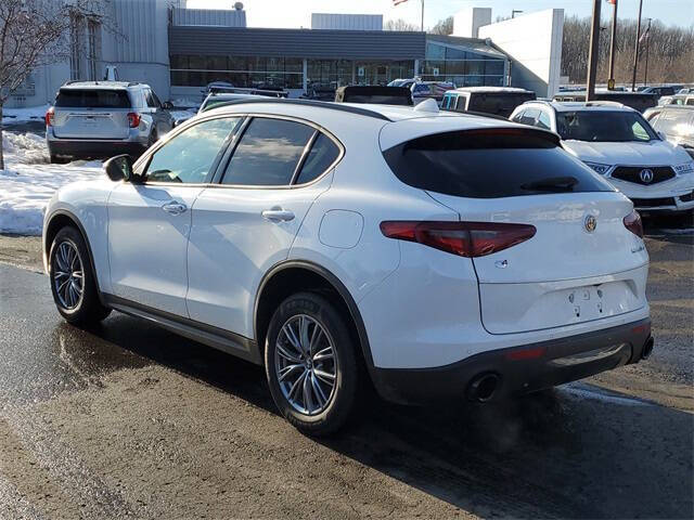 2022 Alfa Romeo Stelvio Sprint