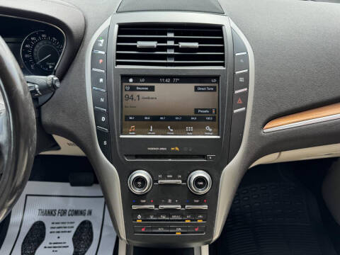 2017 Lincoln MKC Select