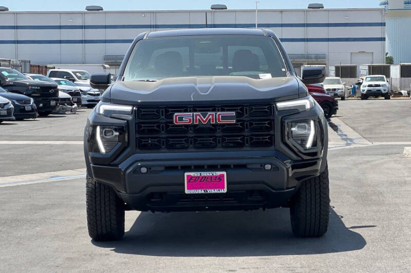 2025 GMC Canyon Elevation