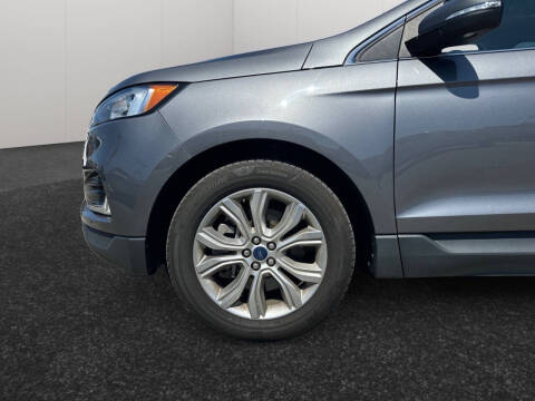 2021 Ford Edge Titanium