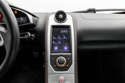 2013 McLaren MP4-12C