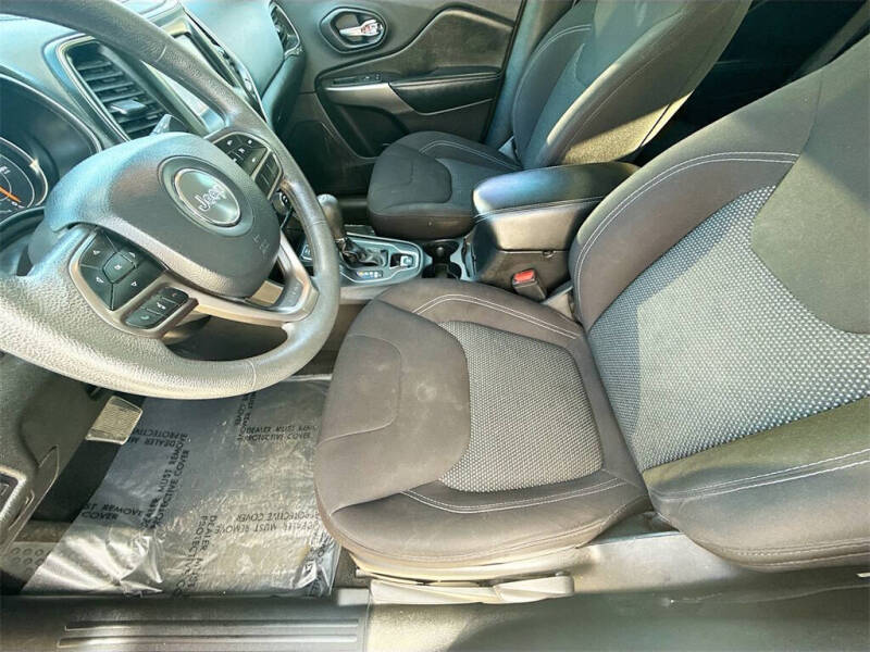 2021 Jeep Cherokee Latitude