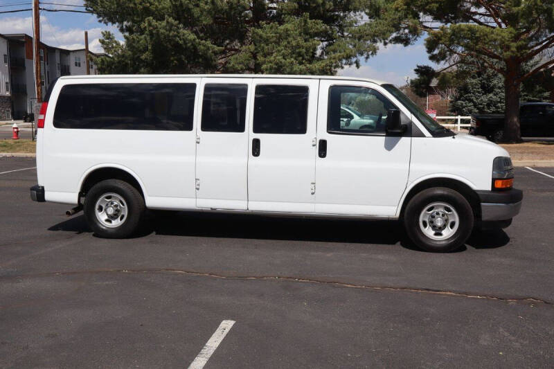 2017 Chevrolet Express LT 3500