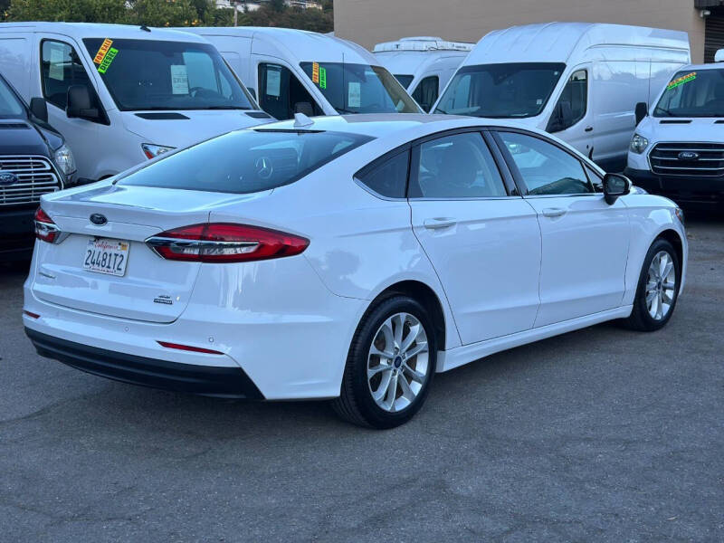 2020 Ford Fusion Hybrid SE