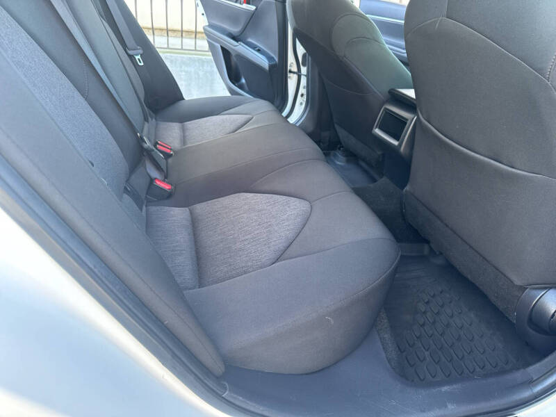 2018 Toyota Camry LE