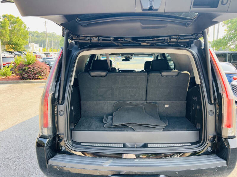 2018 Cadillac Escalade Luxury