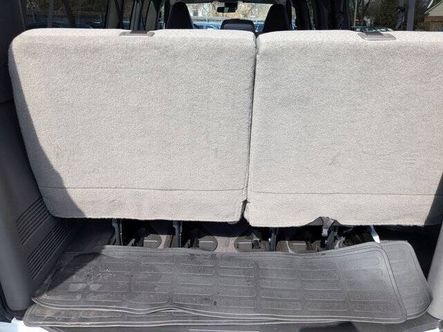 2025 Chevrolet Express LT 3500