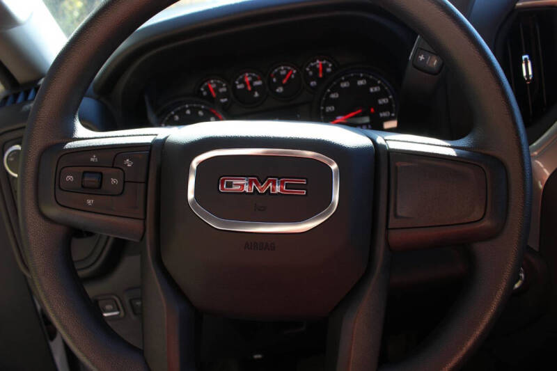 2025 GMC Sierra 2500HD Pro