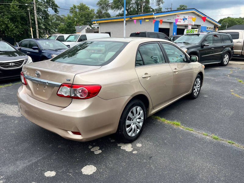 2013 Toyota Corolla LE